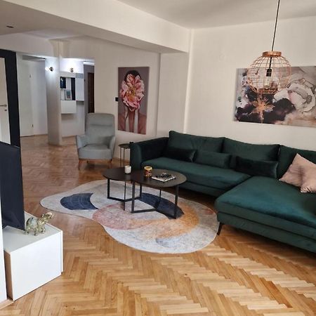 Comfy Center Apartment Skopje Exterior photo